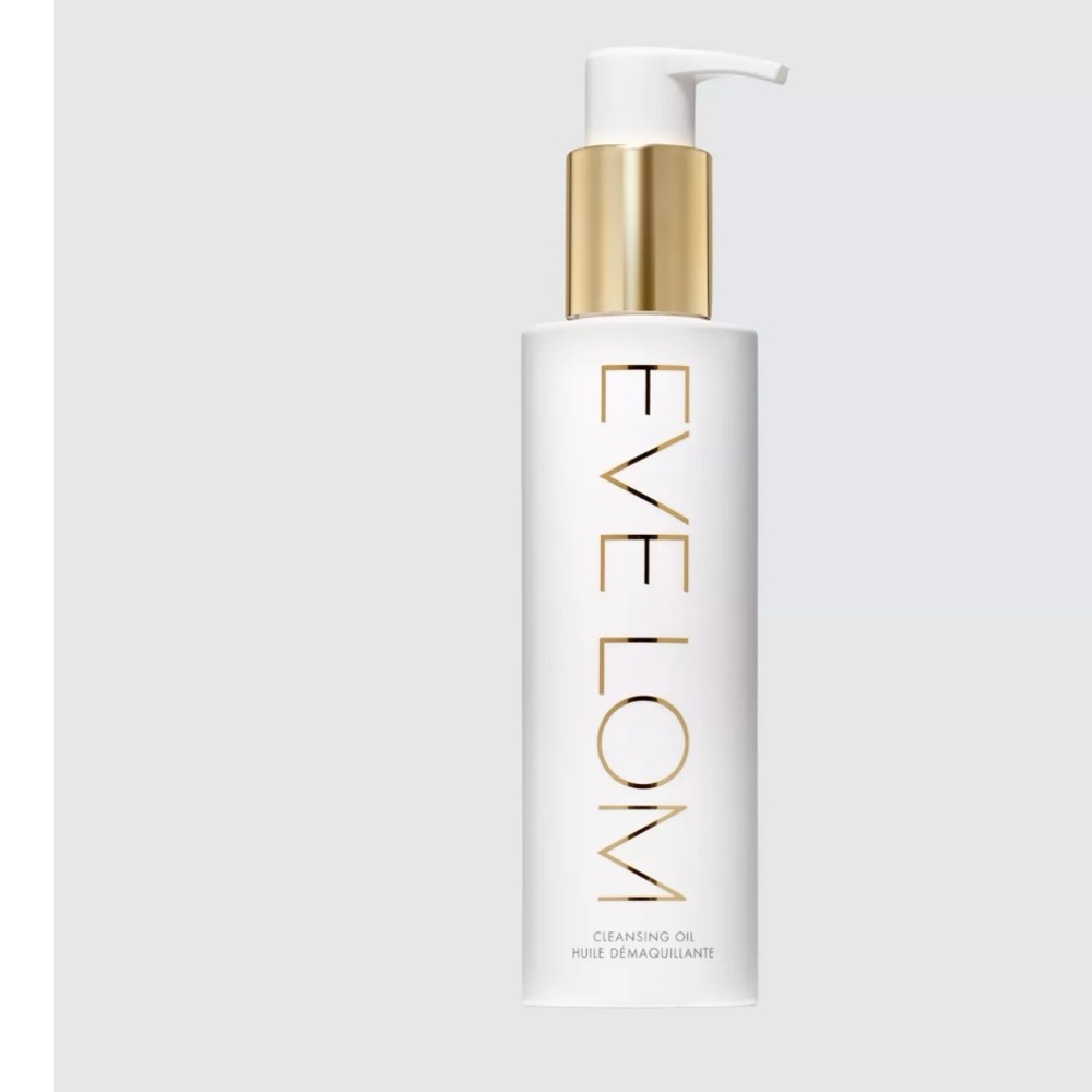 Eve Lom Cleansing Oil 5 oz
New In New Plastic Wrap